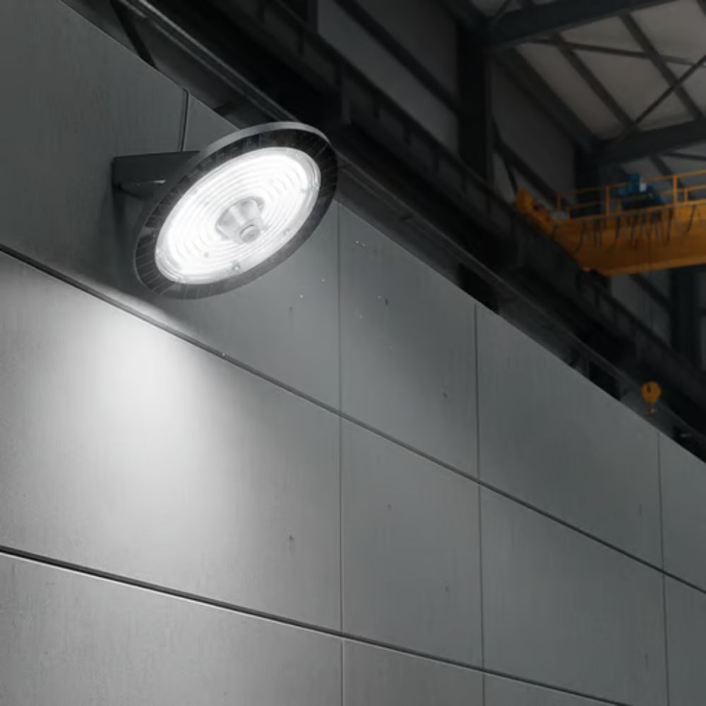 Lámpara industrial UFO - LED integrado - 200W - Luz fría 5 Lámpara industrial UFO - LED integrado - 200W - Luz fría - Imagen 5